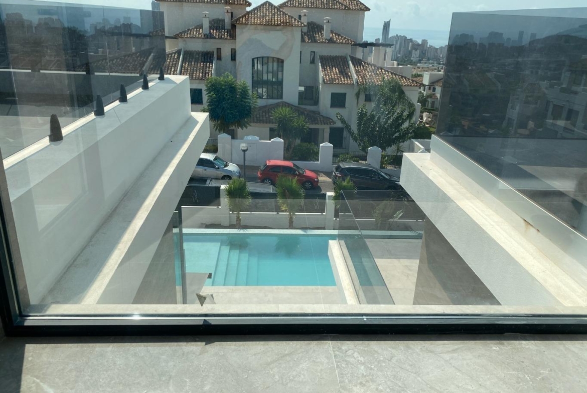 Ontdek uw nieuwe woning in Sierra Cortina, Finestrat