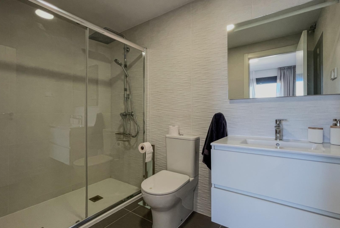 Moderne duplex met 5 slaapkamers in het exclusieve Campirroso complex, Finestrat