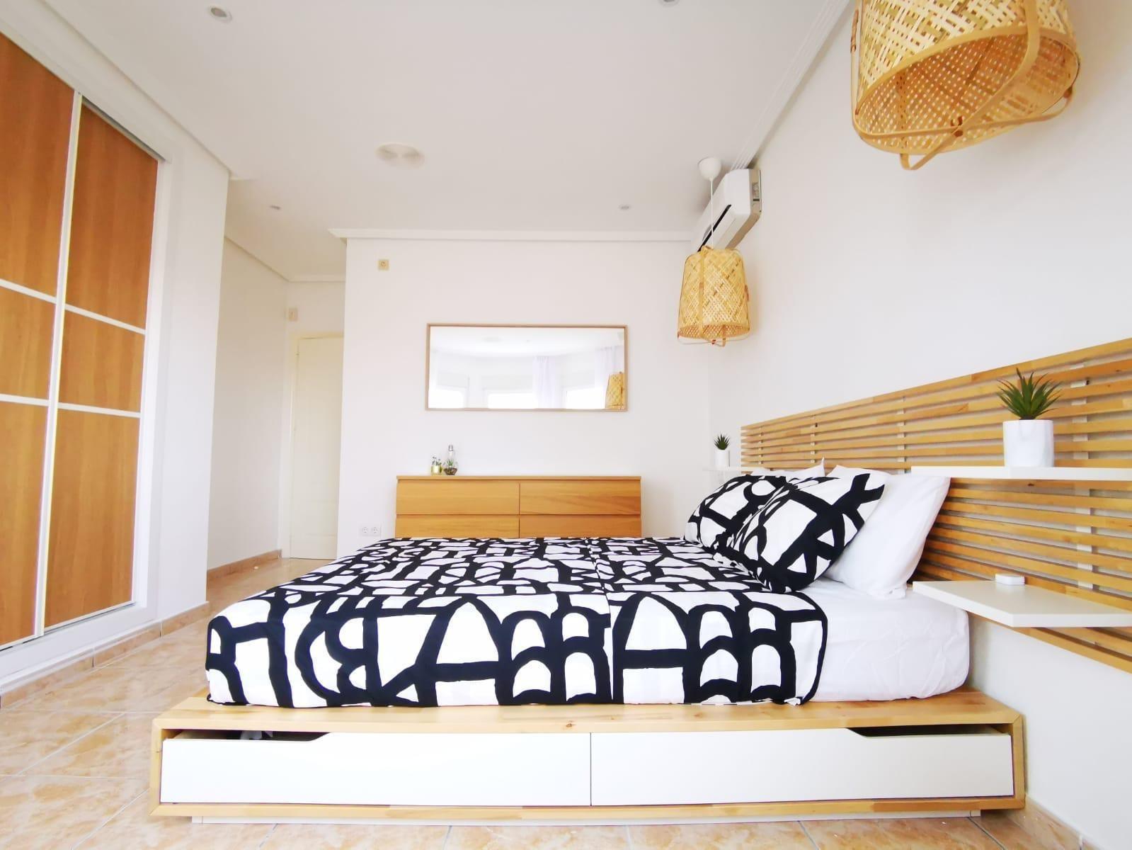 2-49-25 Ruim chalet in La Florida, Orihuela Costa – Ideaal om te genieten van de zon en het strand