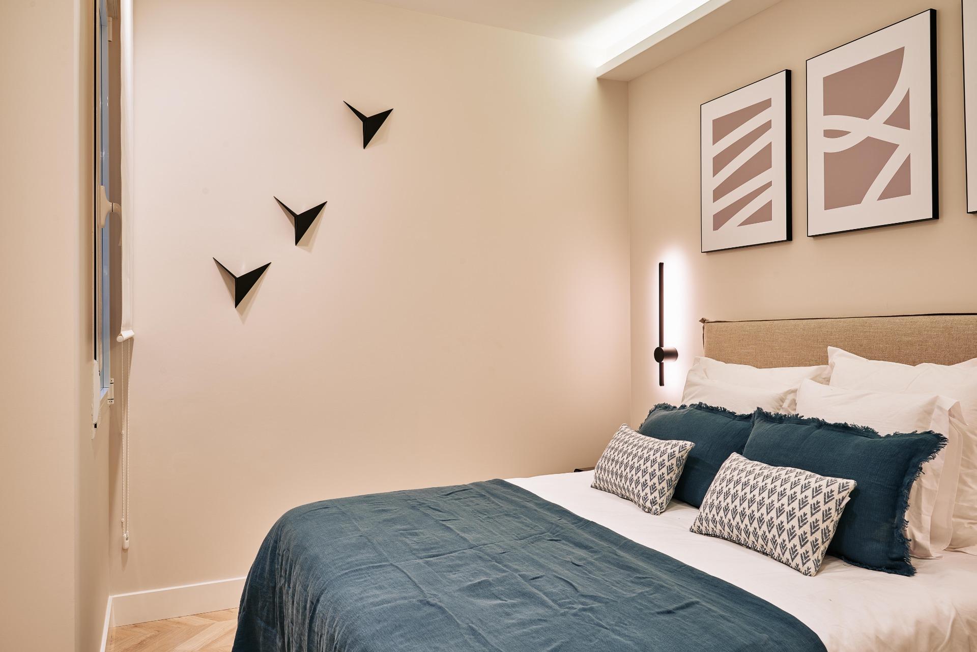 EXCLUSIVE BRAND NEW RENOVATED APARTMENT IN THE CENTER OF MADRID