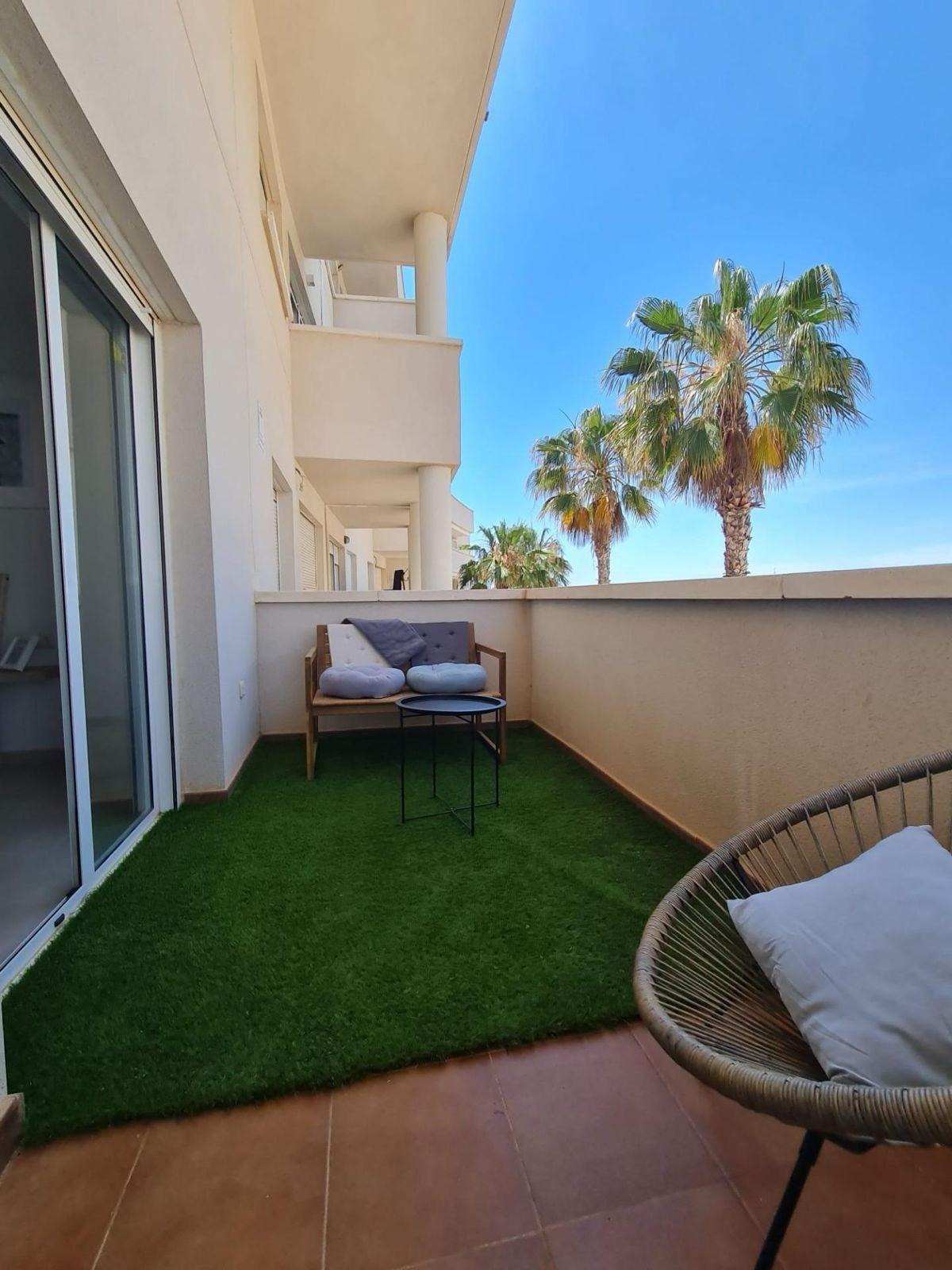 APATAMENTO CON PARKING+PISCINA EN ORIHUELA COSTA. 2 DORM. 2 BAÑOS. 85 M2.