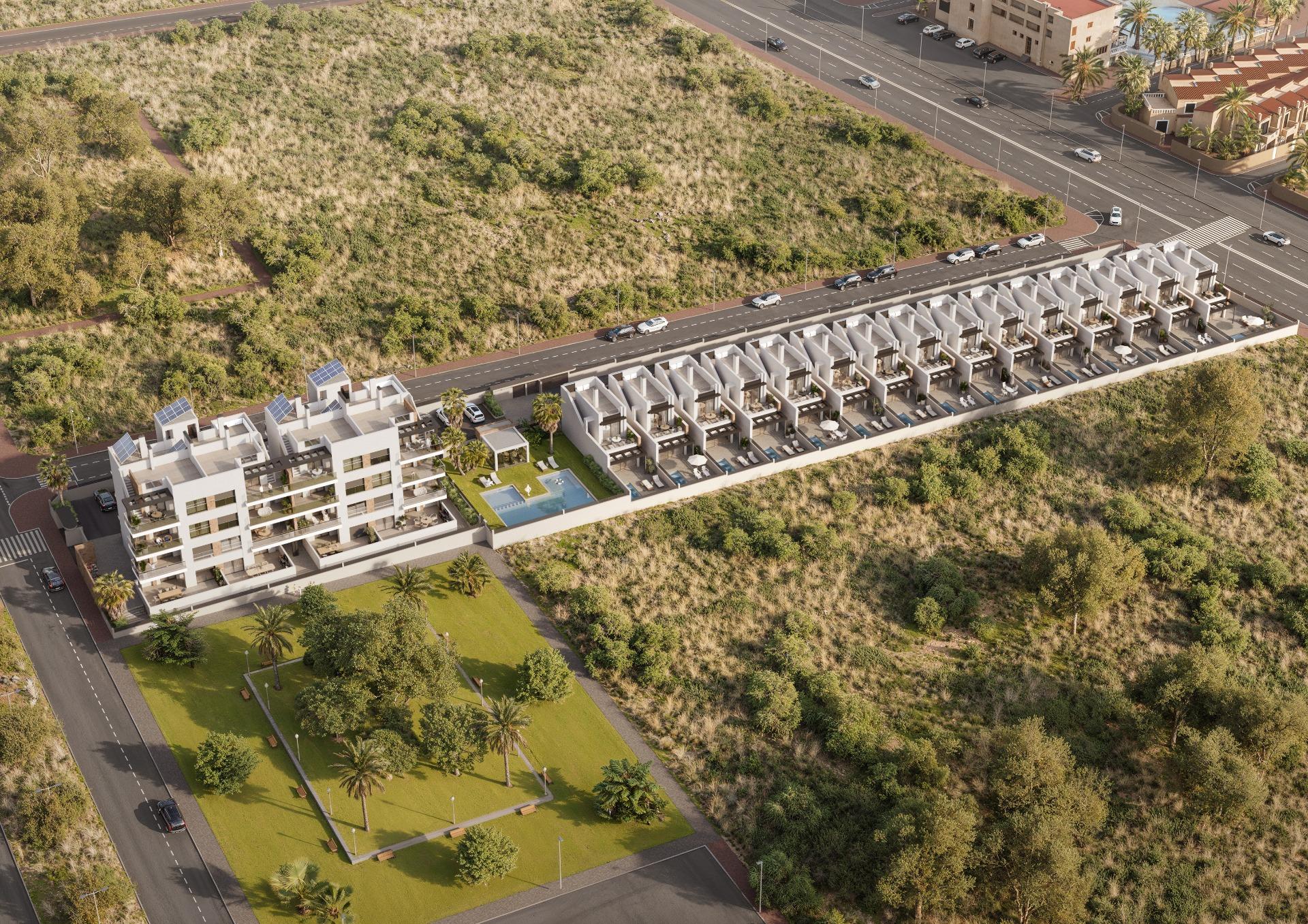 2-5-228 CHALET ADOSADO EN AGUAS NUEVAS CON PISCINA PRIVADA. 3 DORM. 3 BAÑOS. 115 M2.