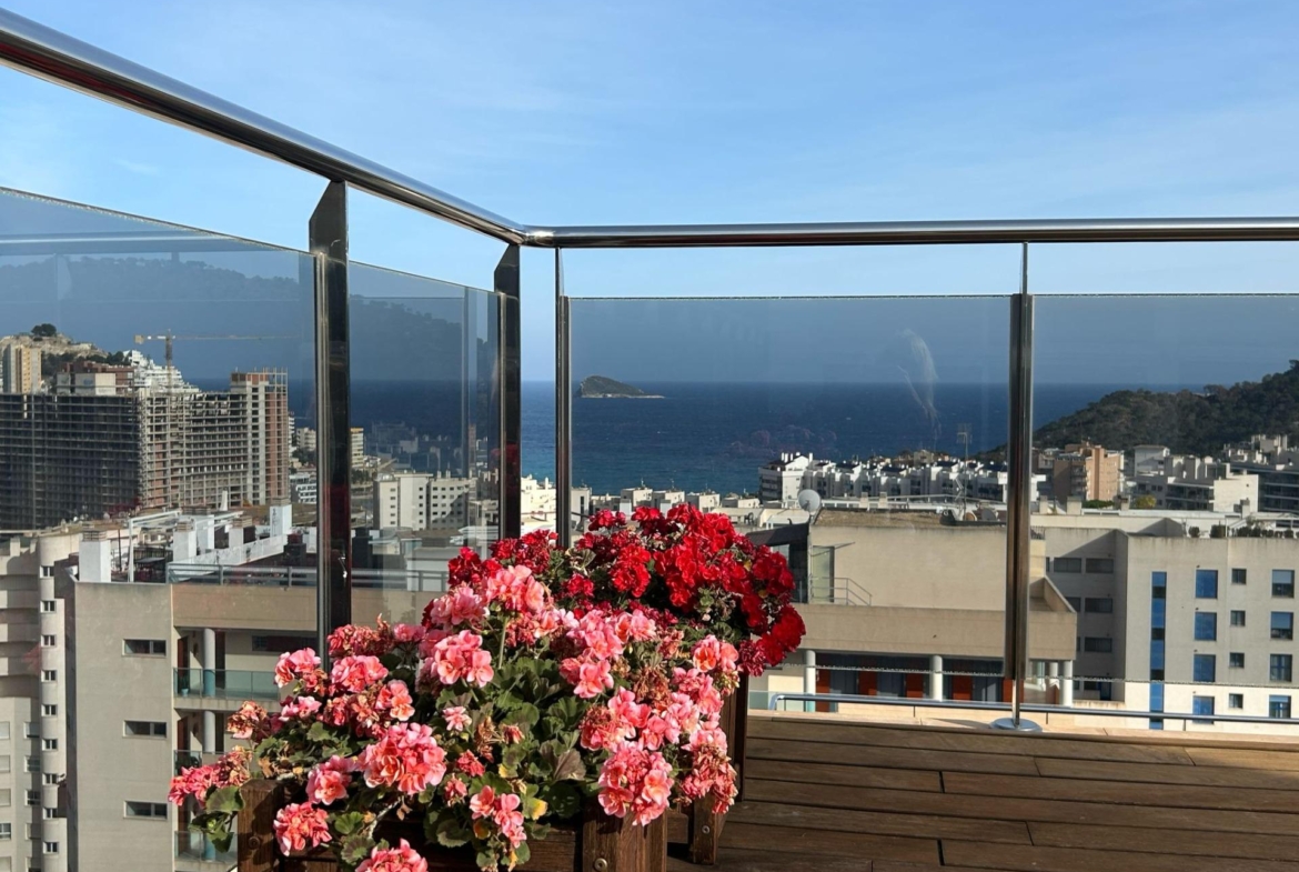 Luxe Penthouse in Cala de Finestrat: Een droom aan de Middellandse Zee