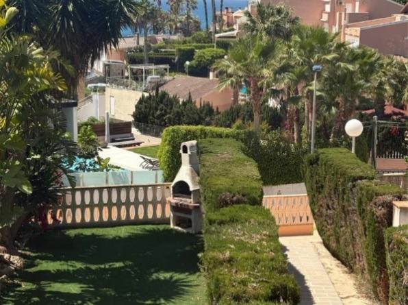 Chalet Pareado con Vistas al Mar en Cabo de las Huertas