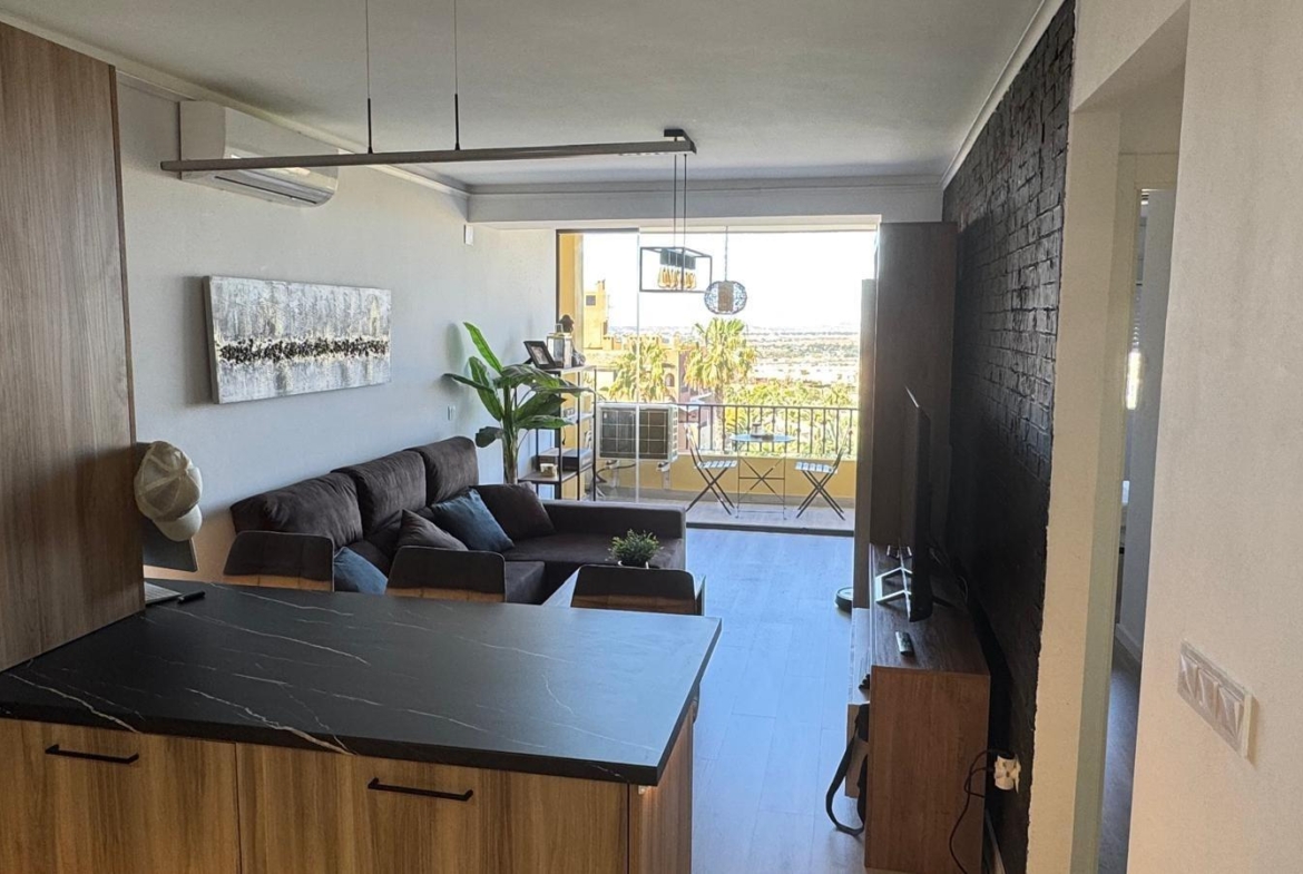 Exclusivo Piso de 2 Dormitorios en el Campo de Golf Bonalba, Mutxamel