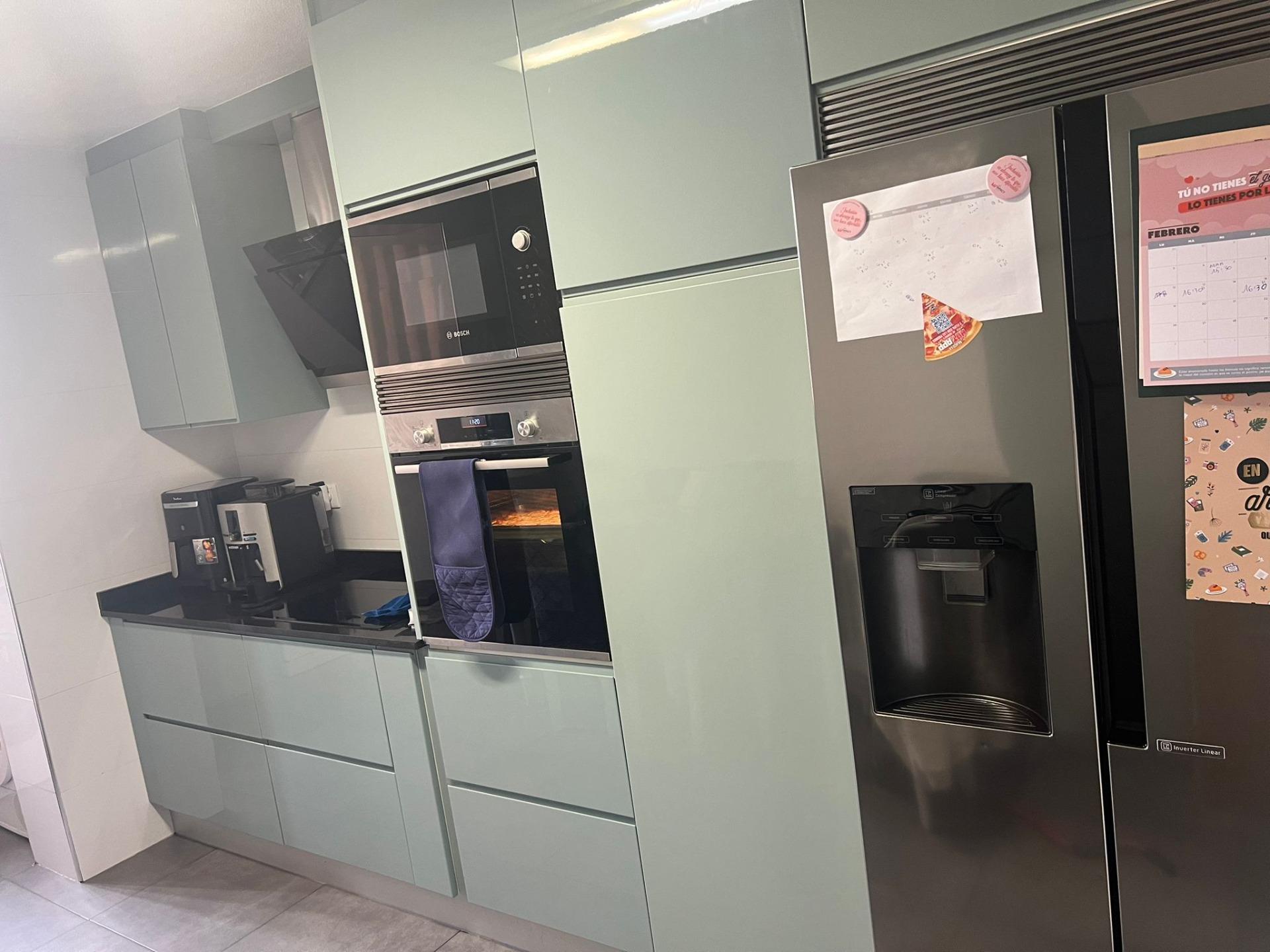 Spacious and Modern Renovated Apartment in San Blas, Alicante
