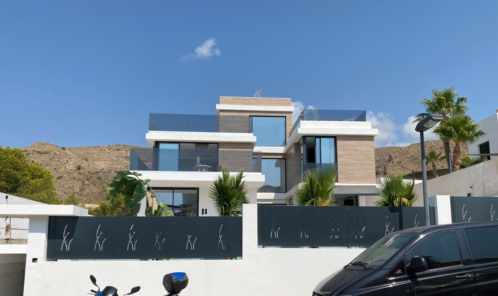 Ontdek uw nieuwe woning in Sierra Cortina, Finestrat