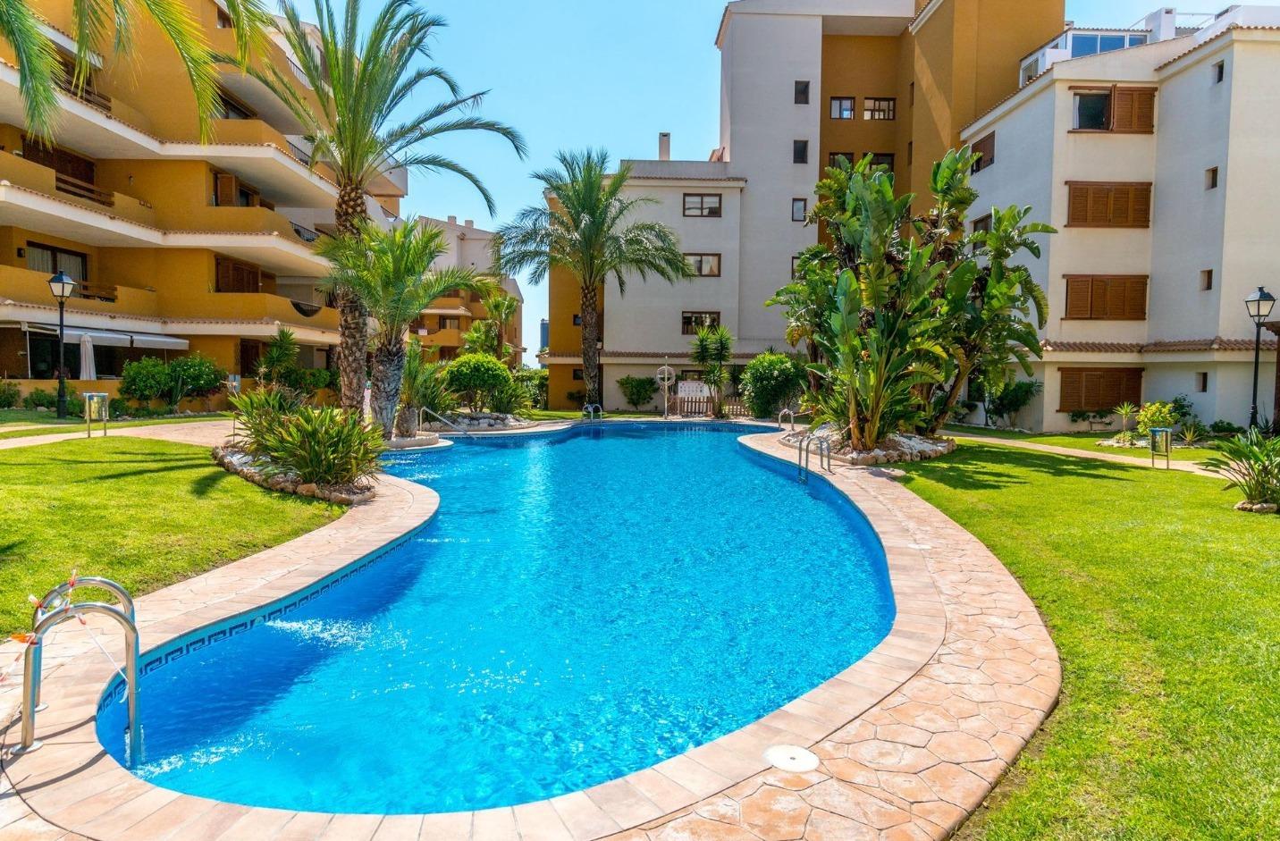 2-5-377 La Entrada ! Enorme apartamento en una de las mejores zonas de Costa Blanca !