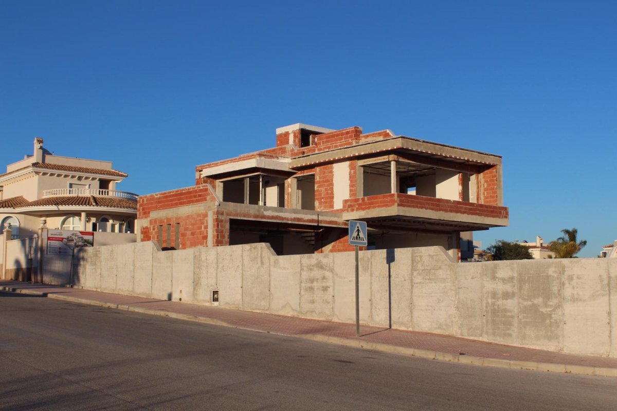 2-5 For sale new home 890 000 euro