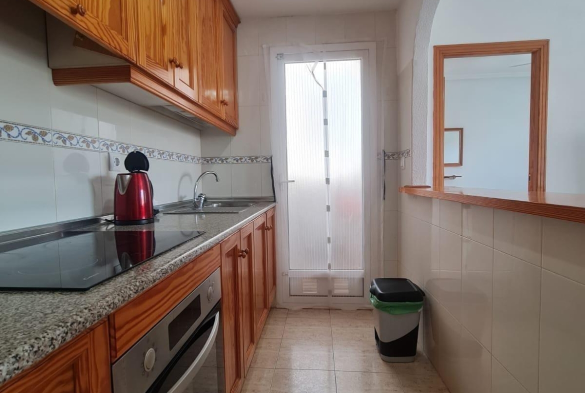 BUNGALOW PLANTA ALTA CON SOLÁRIUM EN ORIHUELA COSTA, ZENIAMAR I.
