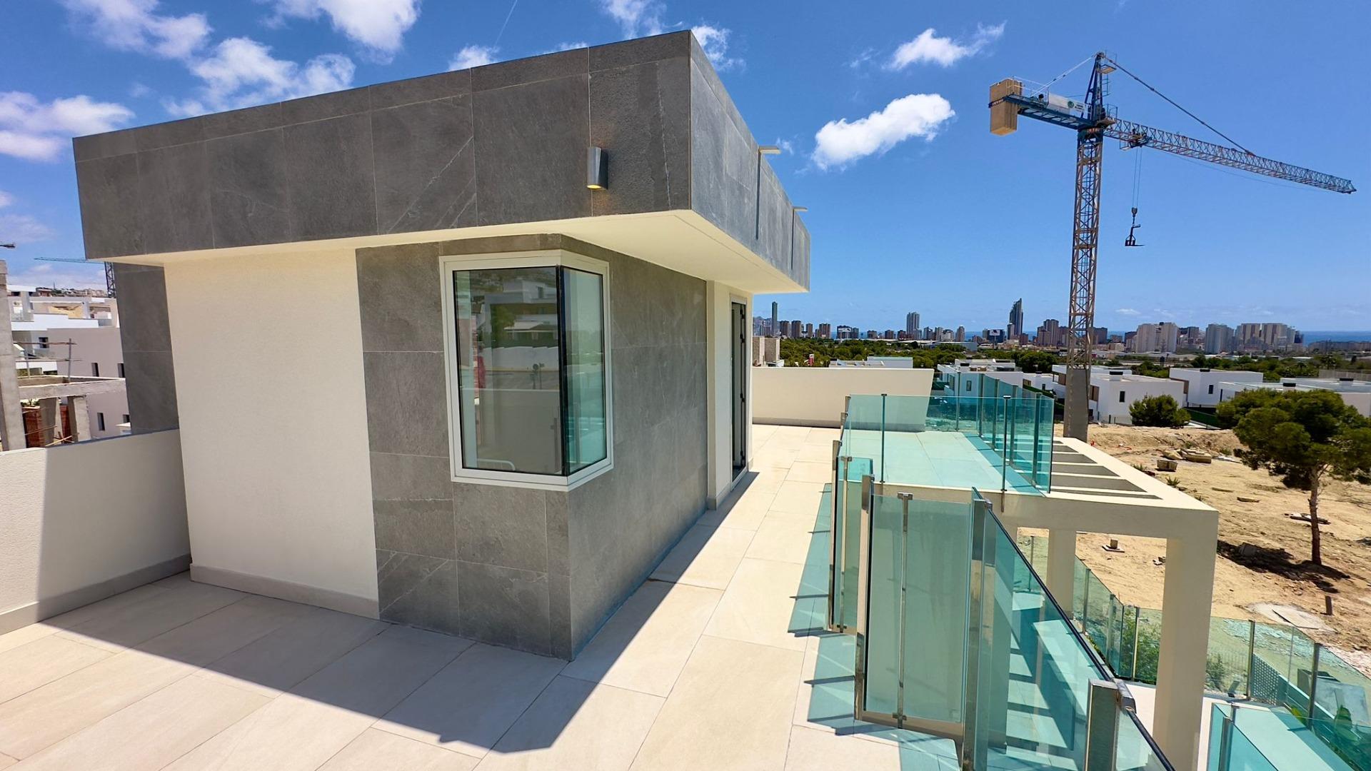 Grote villa op het balkon van Finestrat met uitzicht op de zee