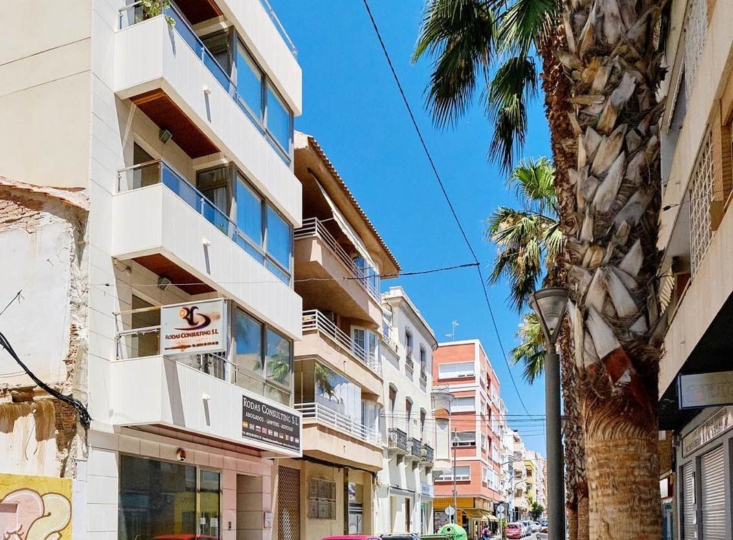 Luxury PENTHOUSE in the TORREVIEJA THEATER SQUARE