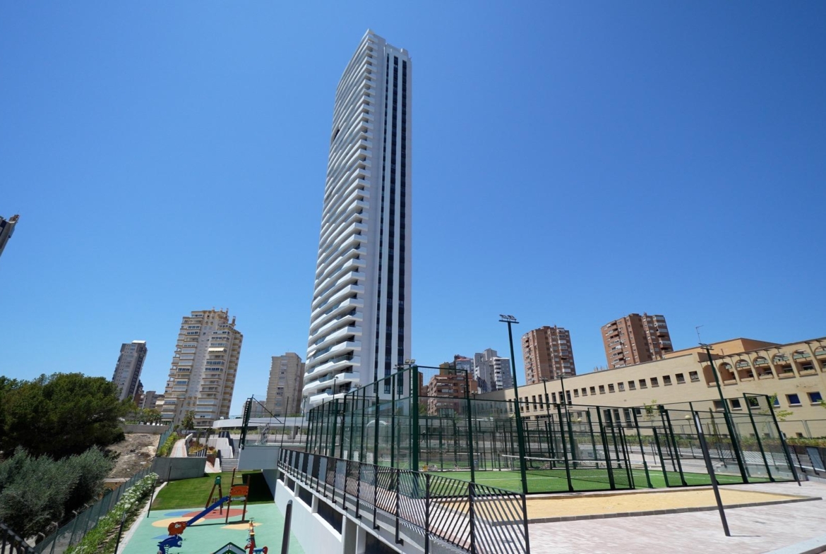 Exclusivo Piso en la Cala de Benidorm con Vistas al Mar