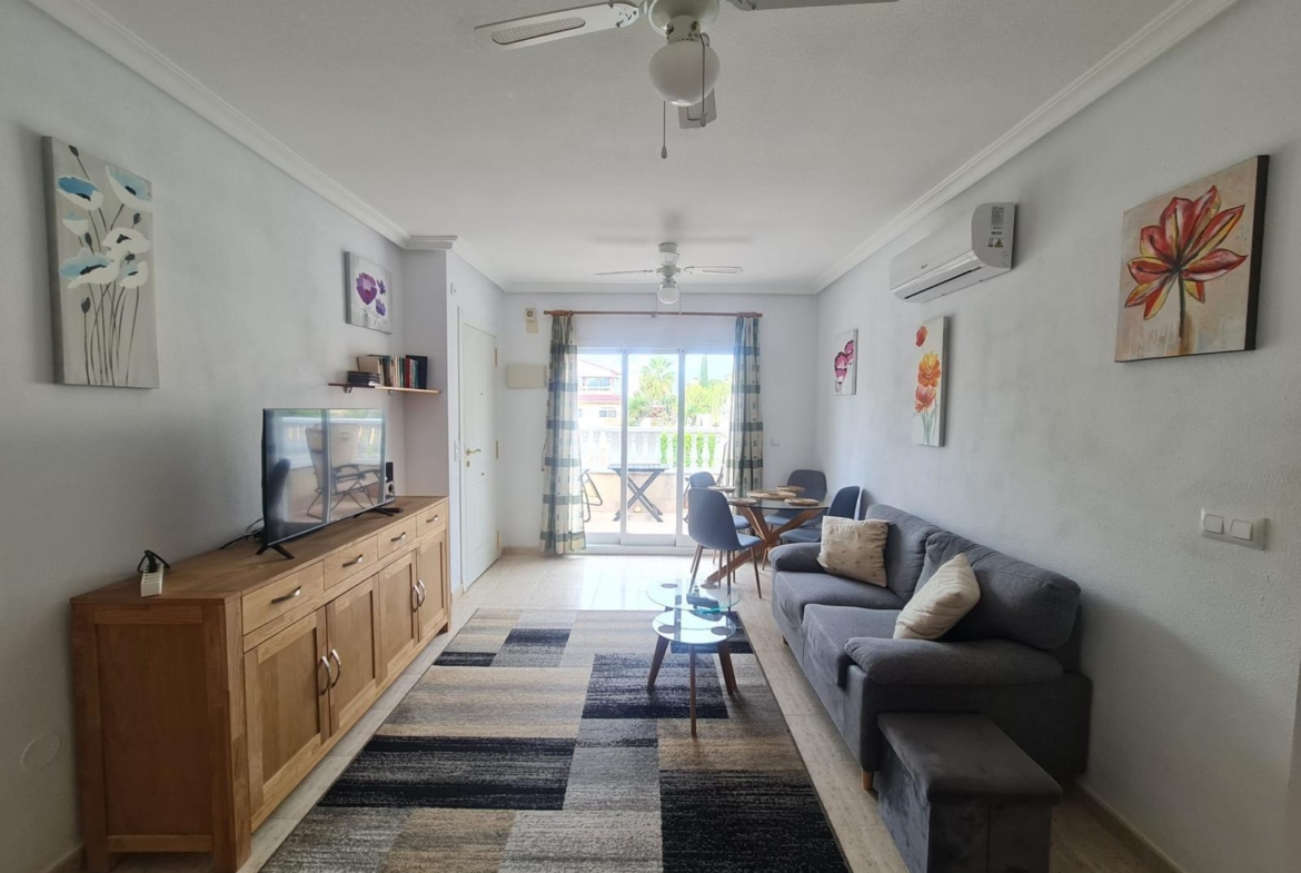 BUNGALOW PLANTA ALTA CON SOLÁRIUM EN ORIHUELA COSTA, ZENIAMAR I.