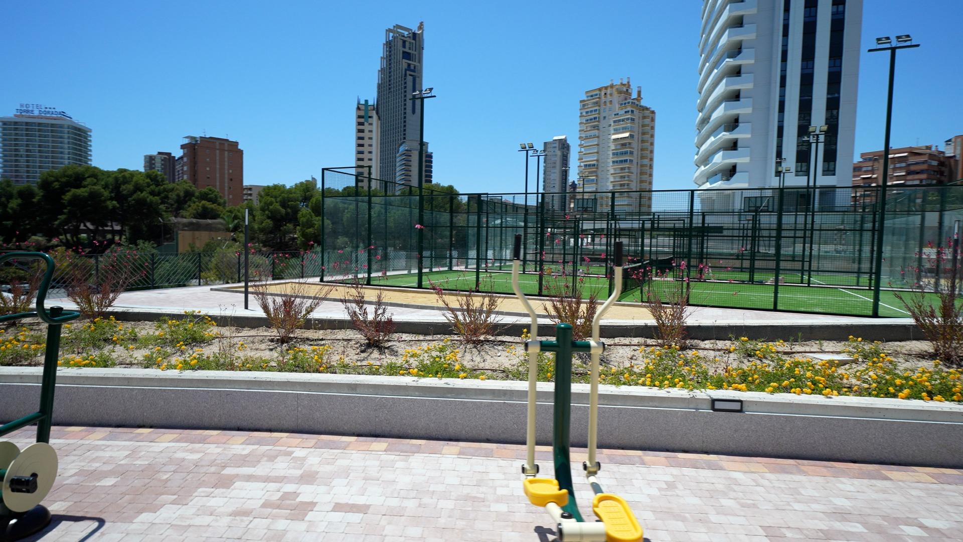 Exclusivo Piso en la Cala de Benidorm con Vistas al Mar