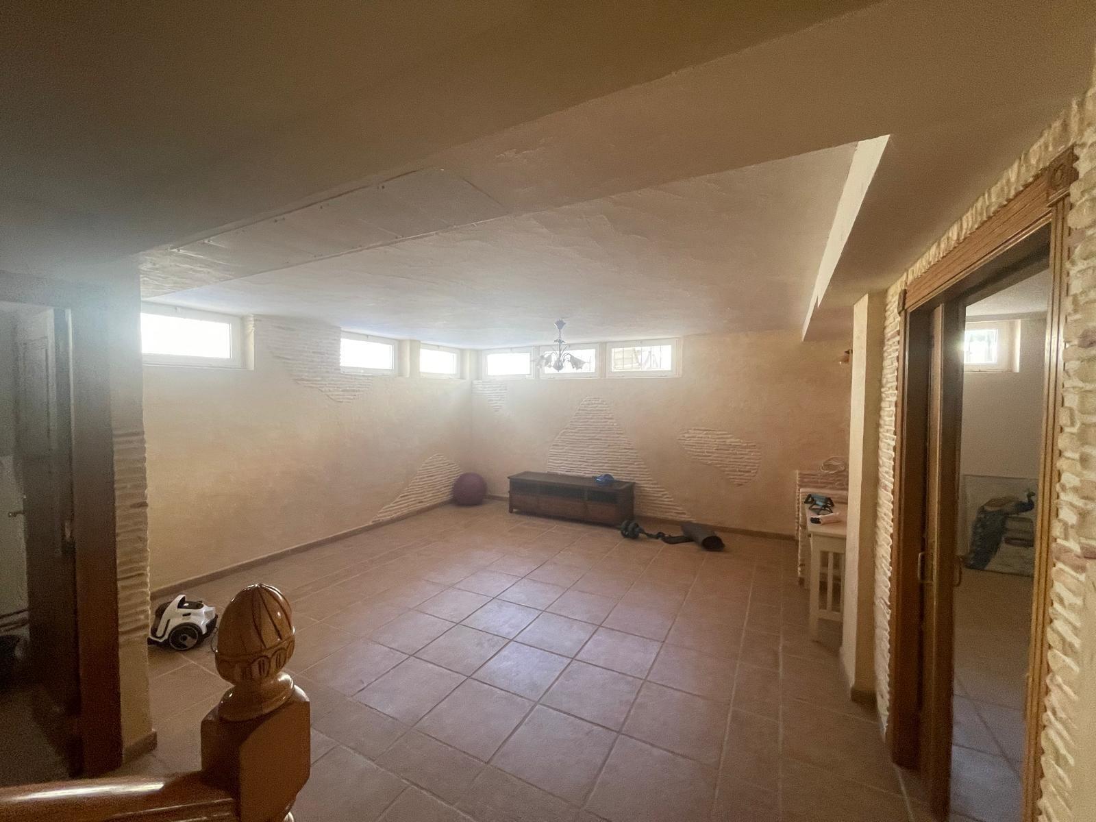 VILLA PARADA CON VISTAS AL MAR Y A 200 METROS DE PLAYA! ZONA TORRE LA MATA. 5 DRM. 3 BAÑOS. PISCINA PRIVADA.