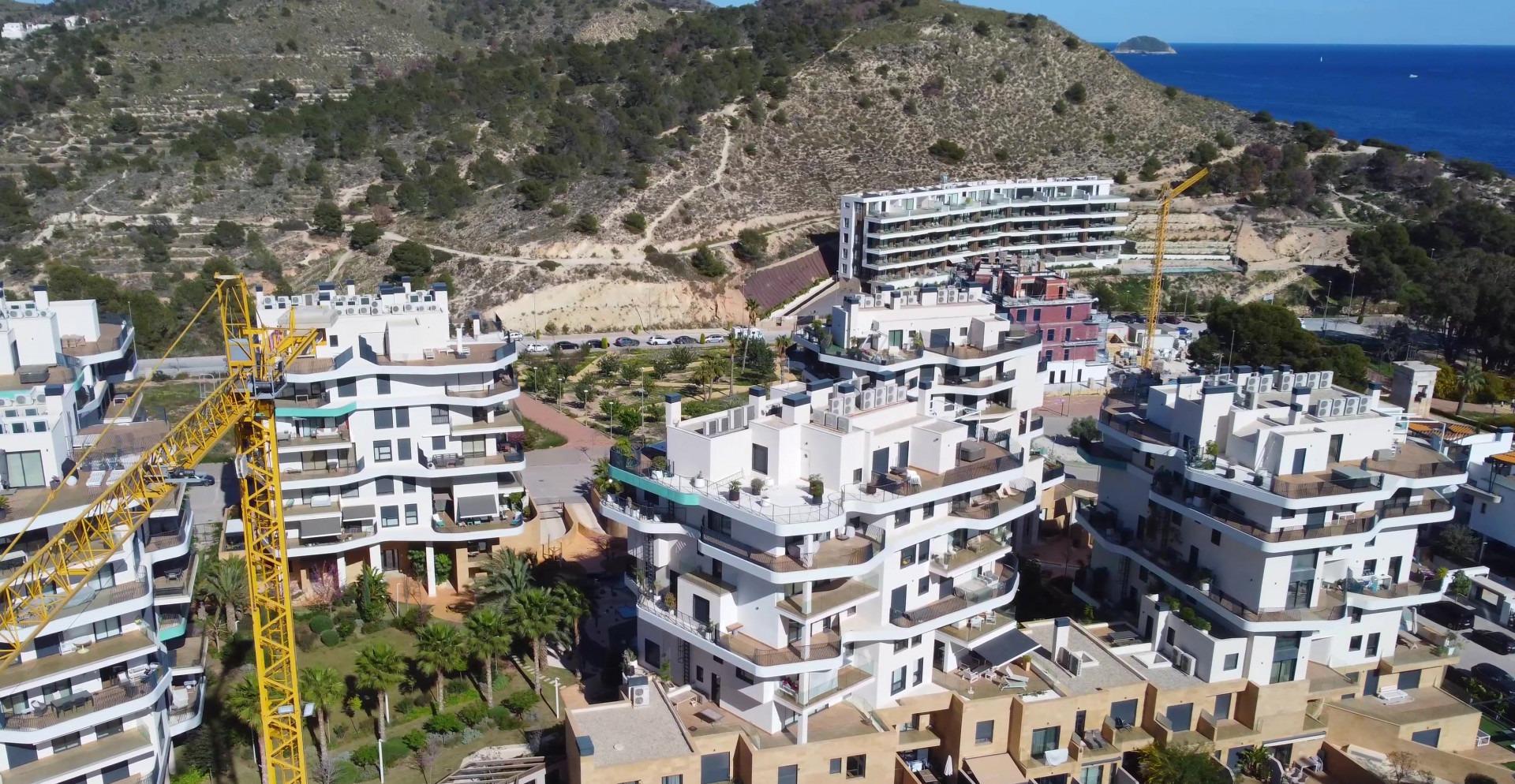 Moderne nieuwe appartementen aan de oevers van de Middellandse Zee