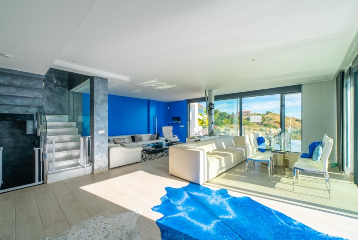 VILLA DE LUJO EN VENTA EN FINESTRAT – BALCON DE FINESTRAT