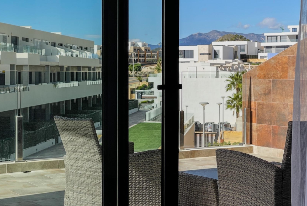 Moderne duplex met 5 slaapkamers in het exclusieve Campirroso complex, Finestrat