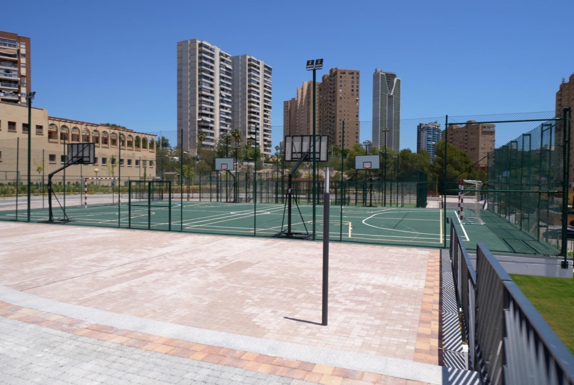 Exclusivo Piso en la Cala de Benidorm con Vistas al Mar