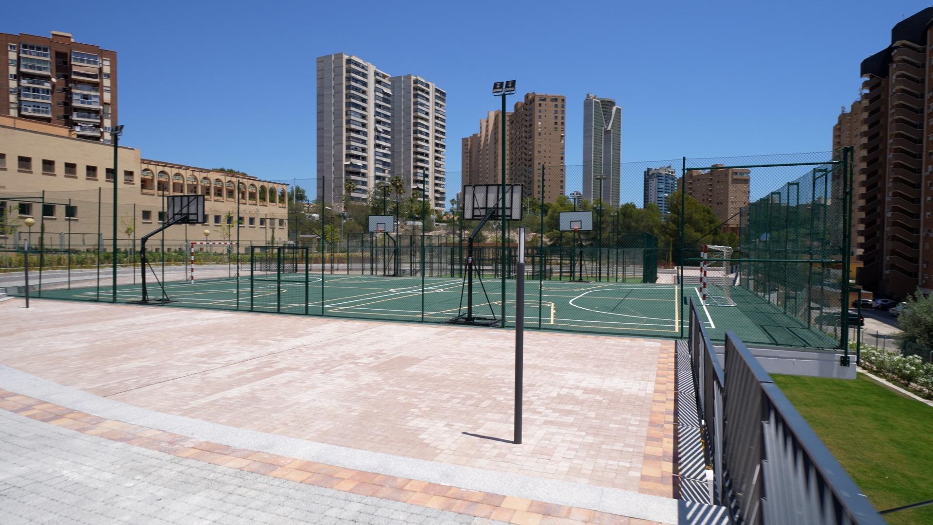 Exclusivo Piso en la Cala de Benidorm con Vistas al Mar