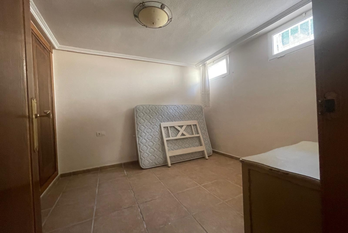VILLA PARADA CON VISTAS AL MAR Y A 200 METROS DE PLAYA! ZONA TORRE LA MATA. 5 DRM. 3 BAÑOS. PISCINA PRIVADA.