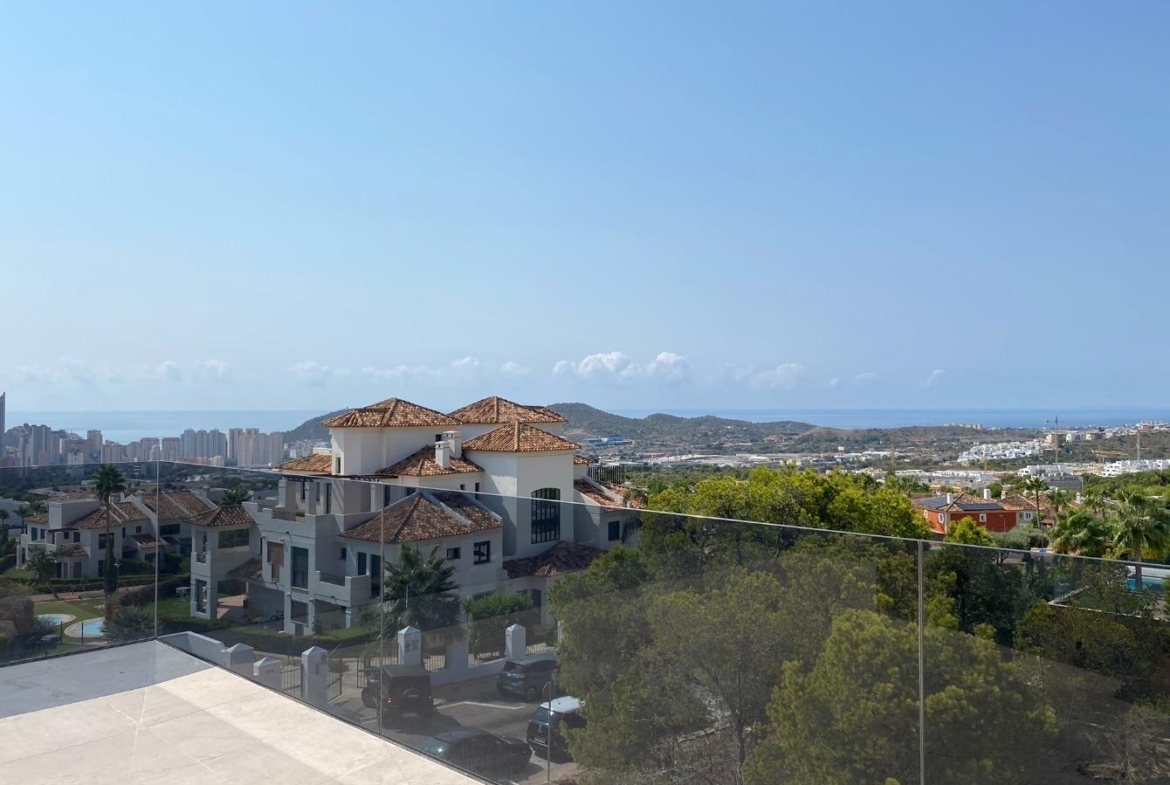 Ontdek uw nieuwe woning in Sierra Cortina, Finestrat