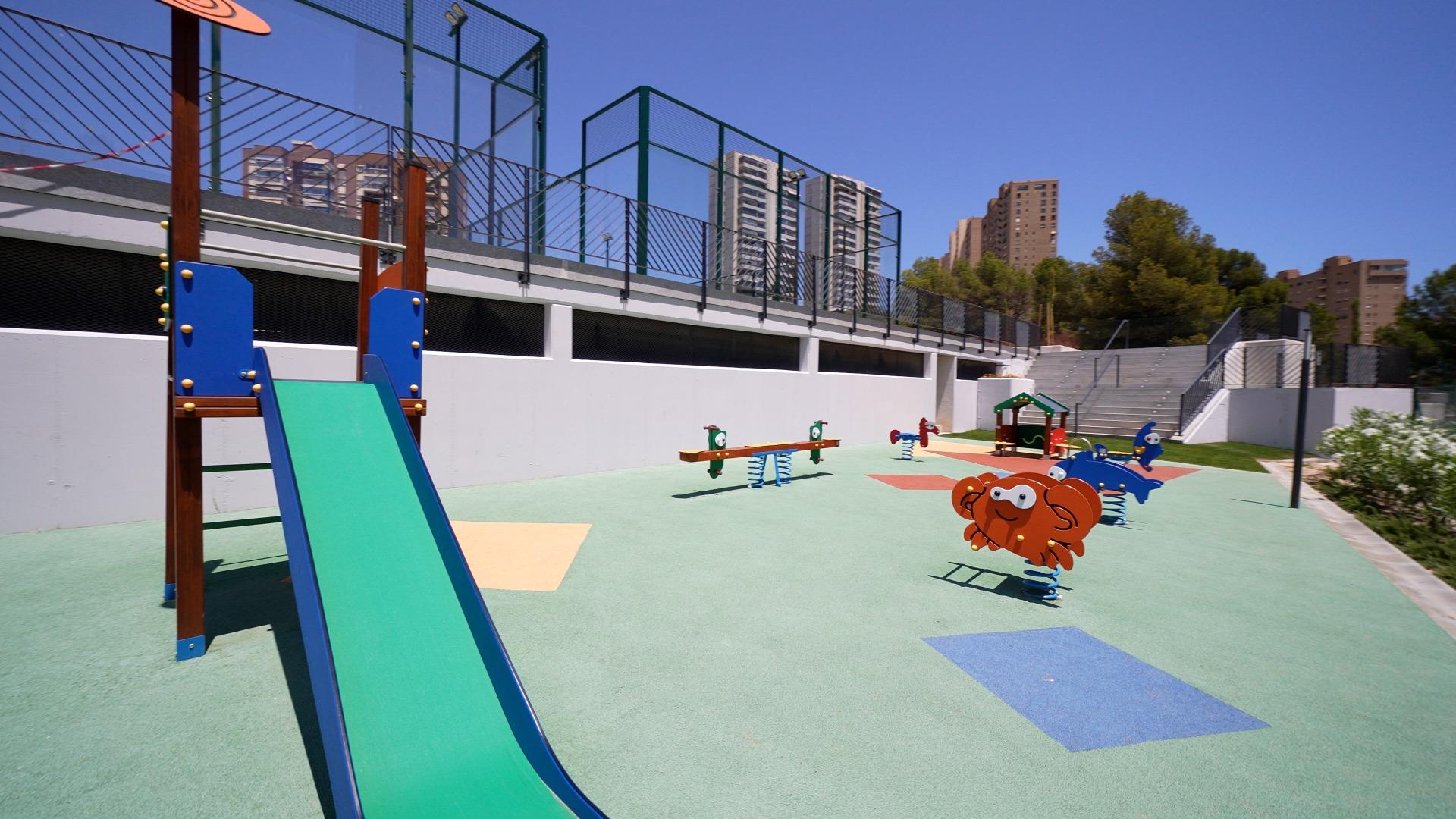 Exclusivo Piso en la Cala de Benidorm con Vistas al Mar