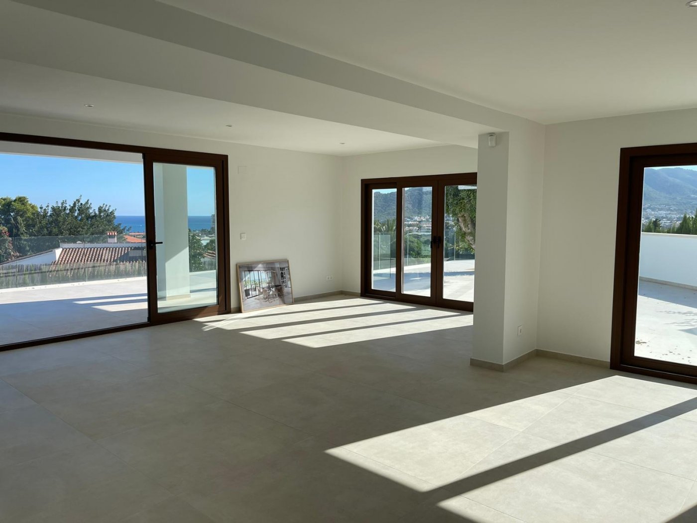 2-6-15 LUXURY VILLA IN ALTEA