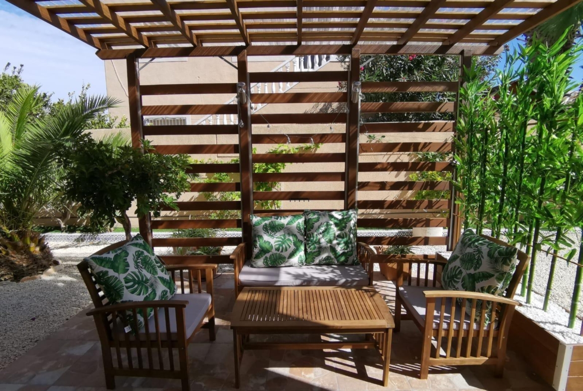 Ruim chalet in La Florida, Orihuela Costa – Ideaal om te genieten van de zon en het strand