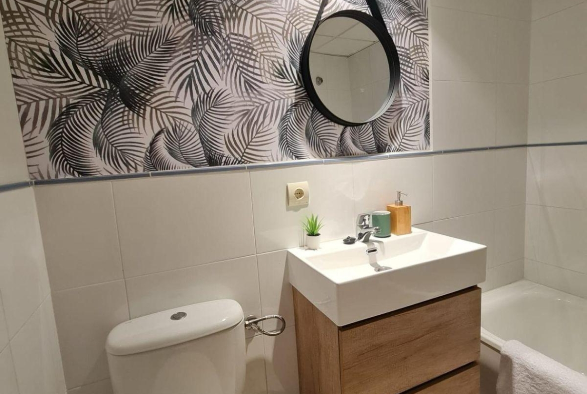 APATAMENTO CON PARKING+PISCINA EN ORIHUELA COSTA. 2 DORM. 2 BAÑOS. 85 M2.