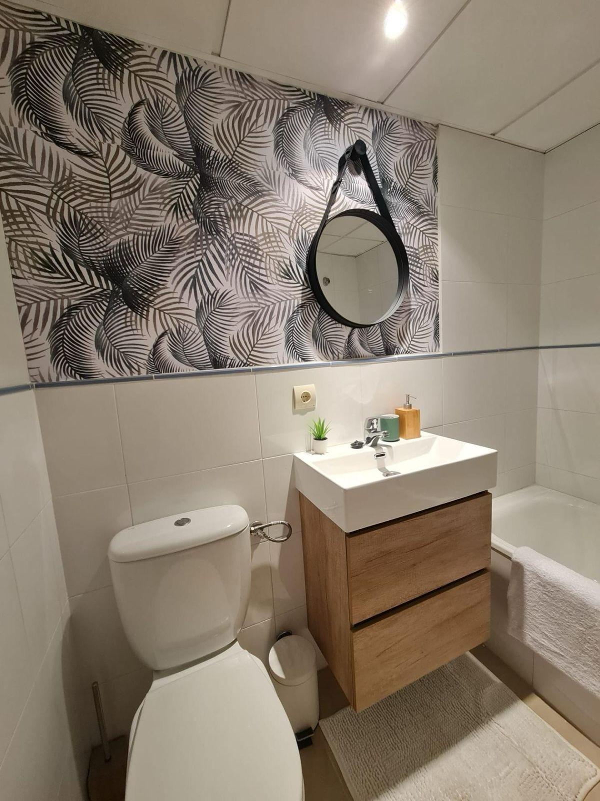 APATAMENTO CON PARKING+PISCINA EN ORIHUELA COSTA. 2 DORM. 2 BAÑOS. 85 M2.