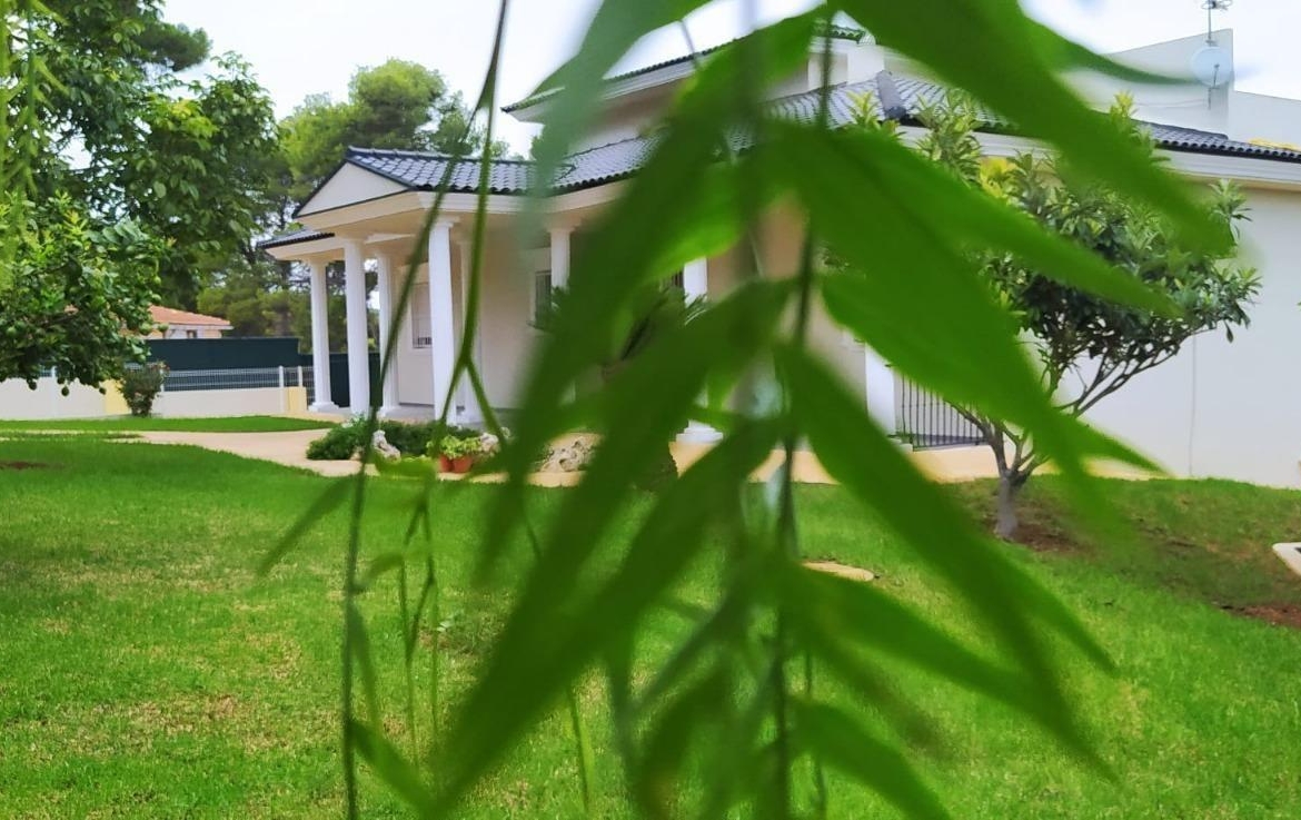 Villa de lujo en Picassent — Urbanización El Pinar 3