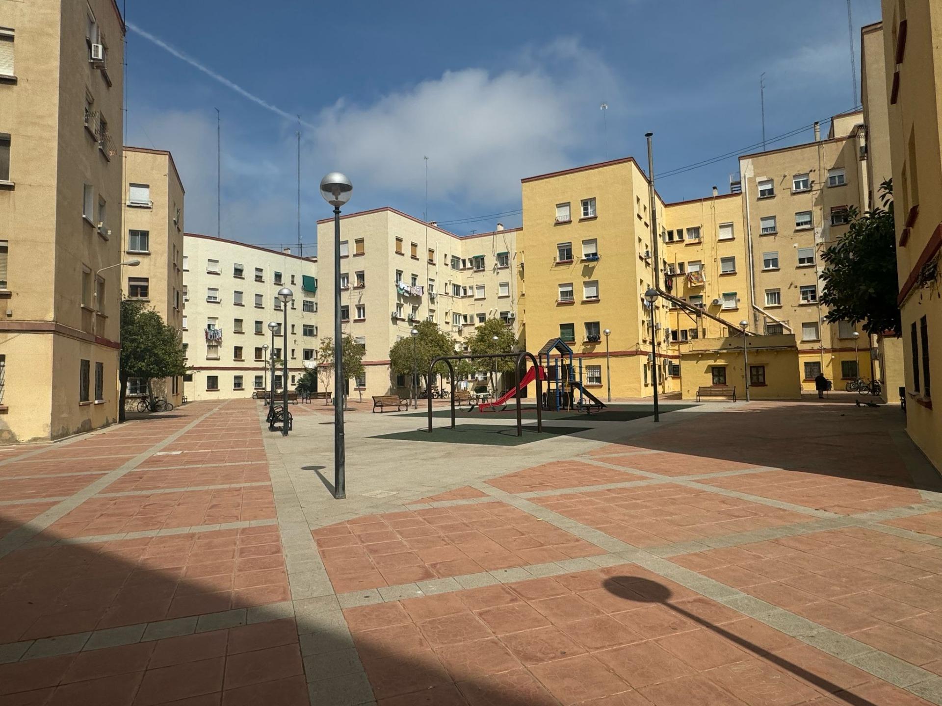 Amplio piso de 3 habitaciones en El Grau