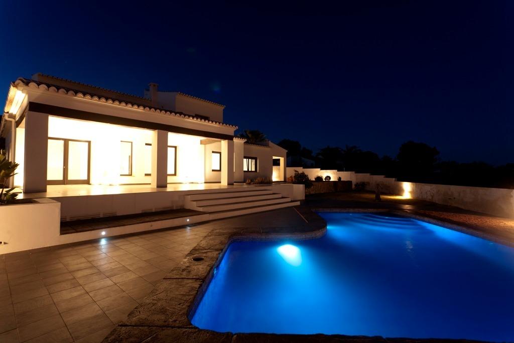 Exclusieve villa met uitzicht op zee in Moraira (Costa Blanca, Alicante)