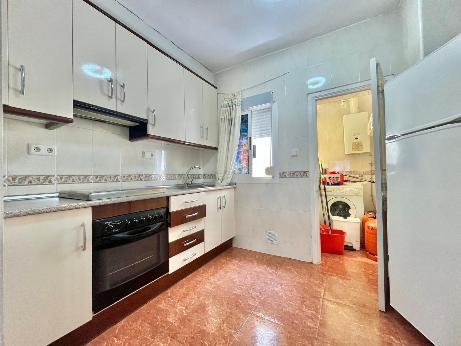 Spacious Apartment Just 400 Meters from Playa del Cura – Torrevieja