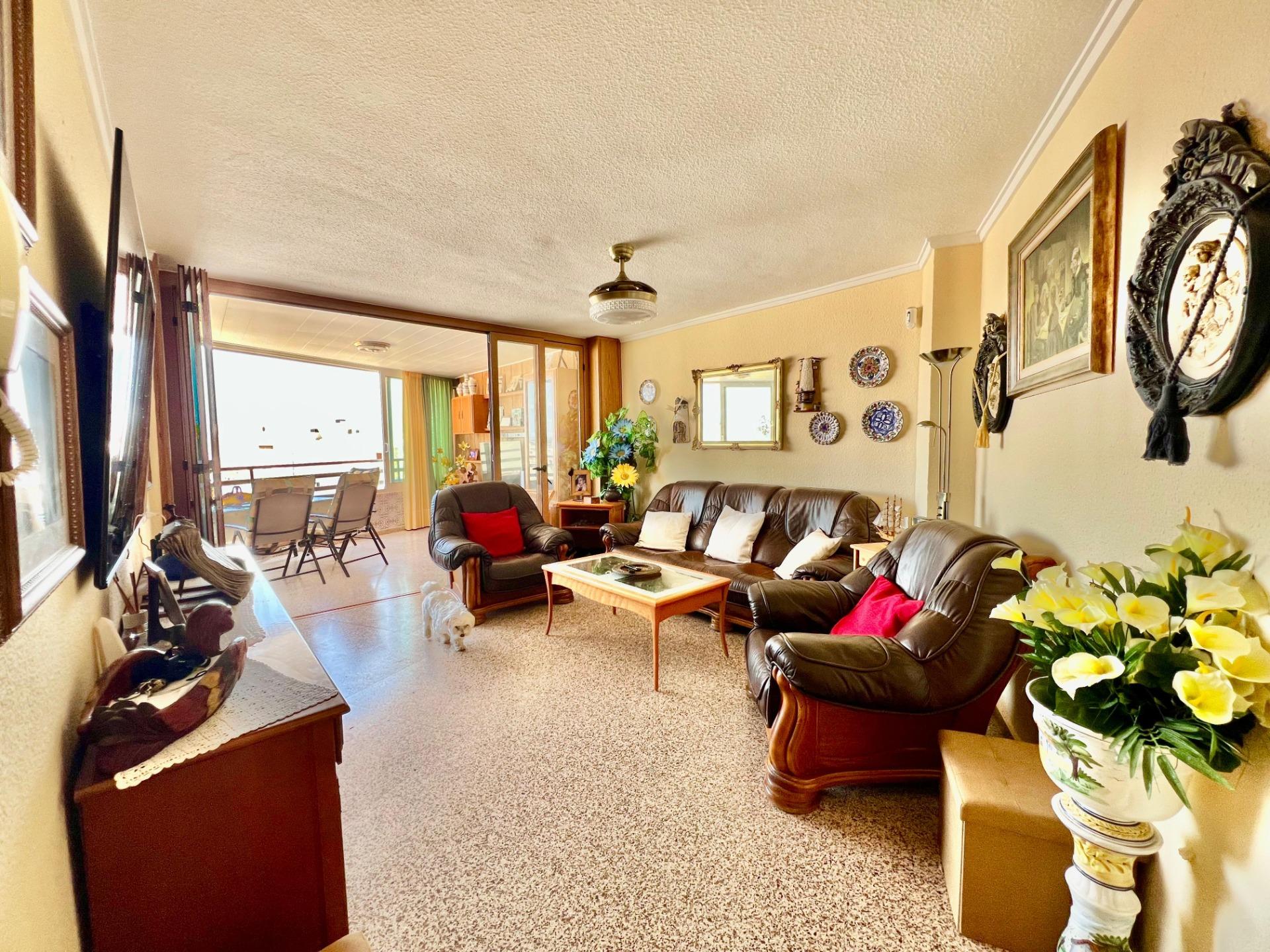 ESPACIOSO APARTAMENTO DE 3 HABITACIONES + PARKING + TRASTERO EN PLANTA 7 CON VISTAS AL MA