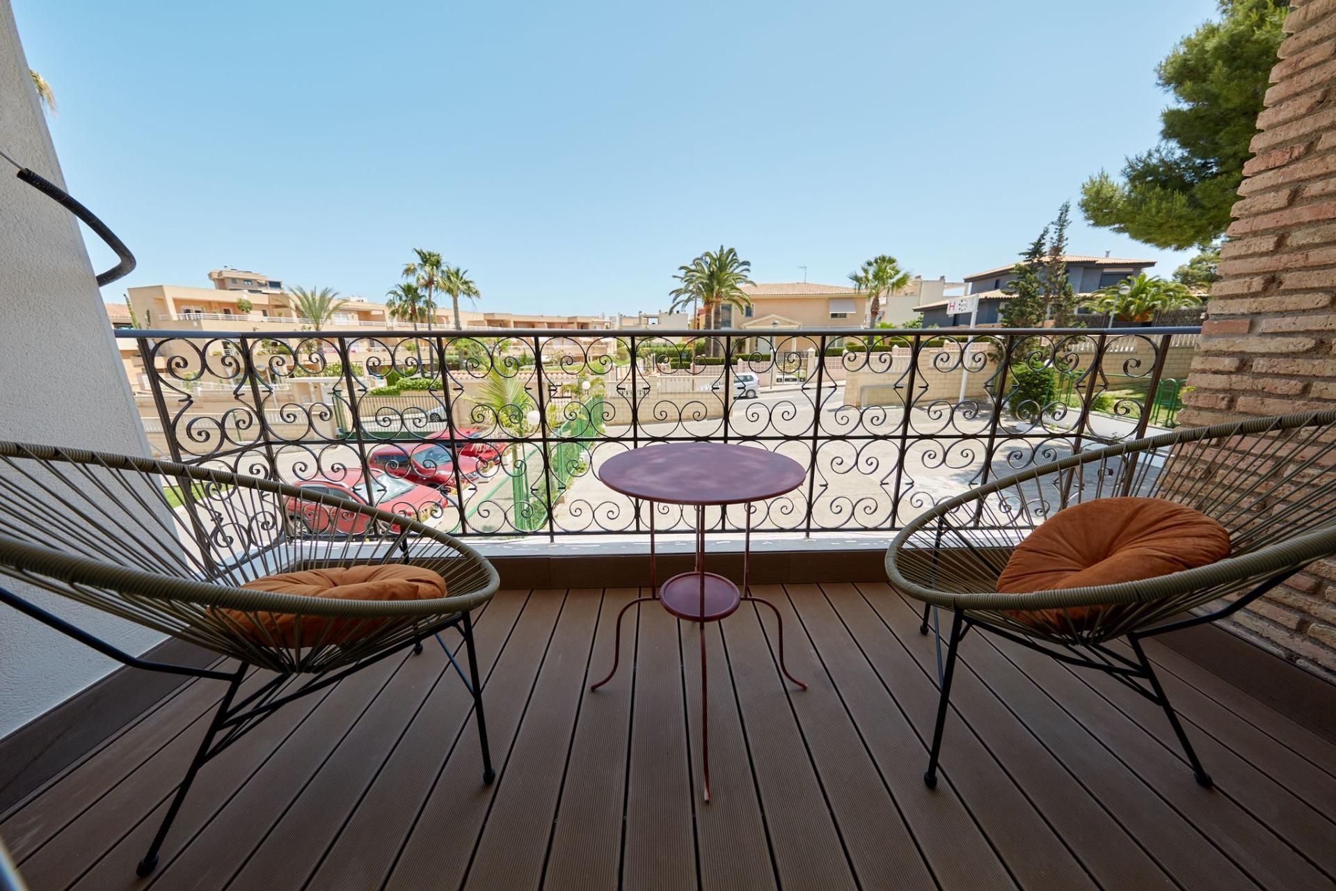 2-6-317 Magnífico Hotel Reformado en Cabo Huertas: IDEAL PARA INVERSORES