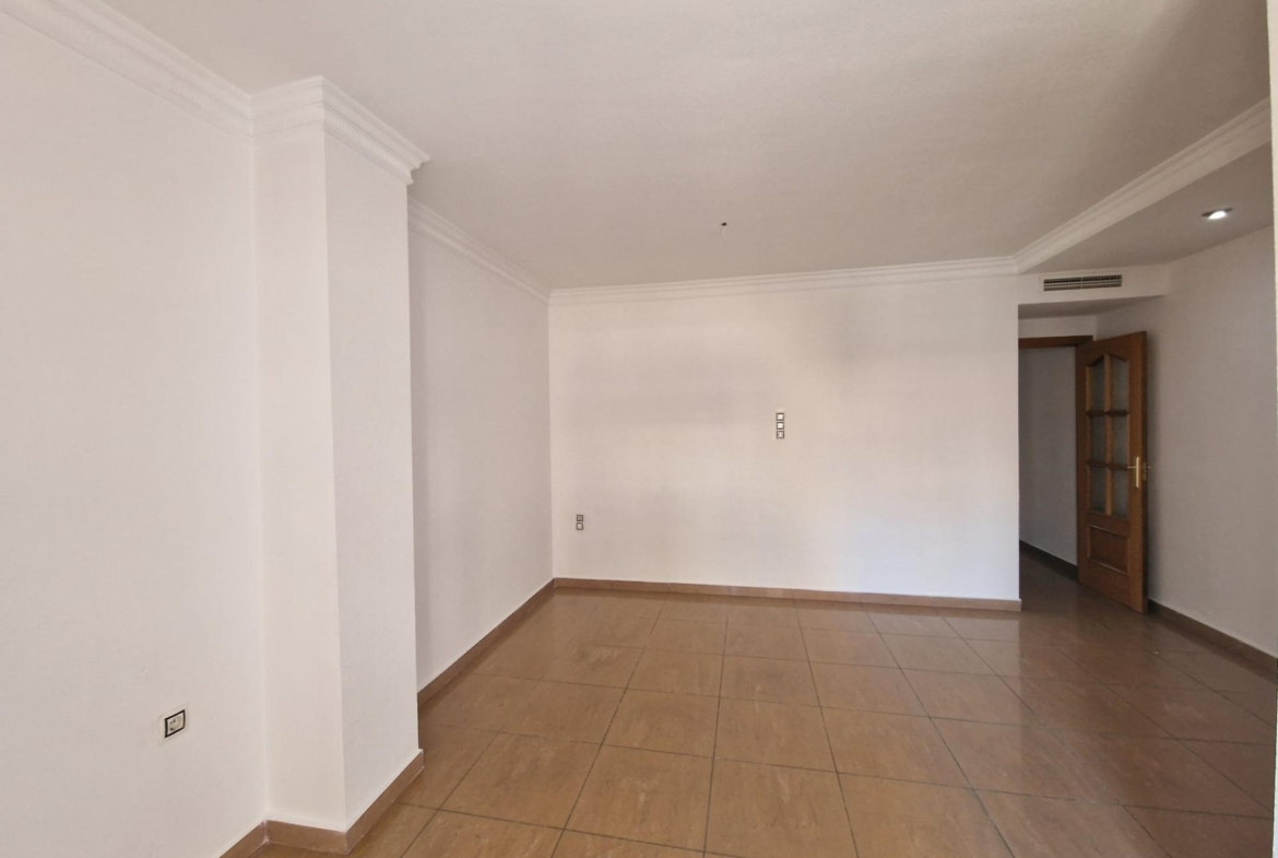 OPORTINIDAD!! APPARTAMENTO EN CABALLERA DE RODAS 2 HABS PISCINA COMUNITARIA 159.900