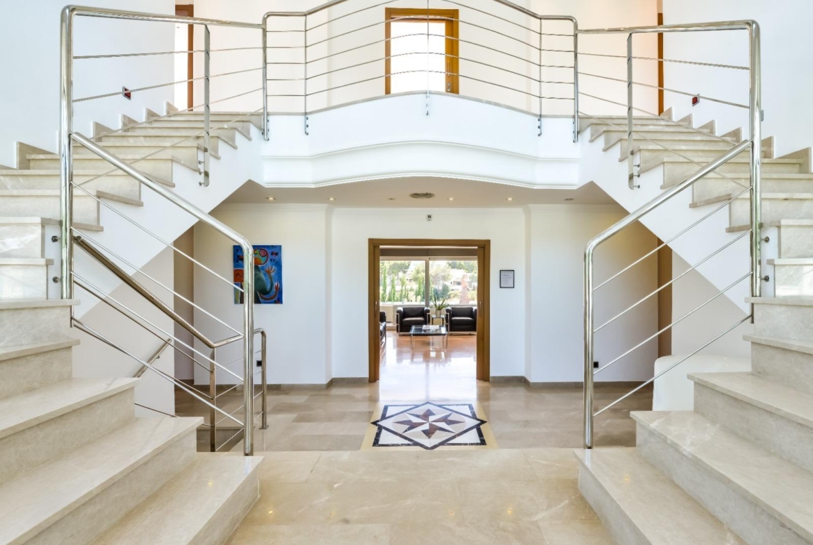 Modern and Luxurious Villa with Sea Views in Benissa 🌊