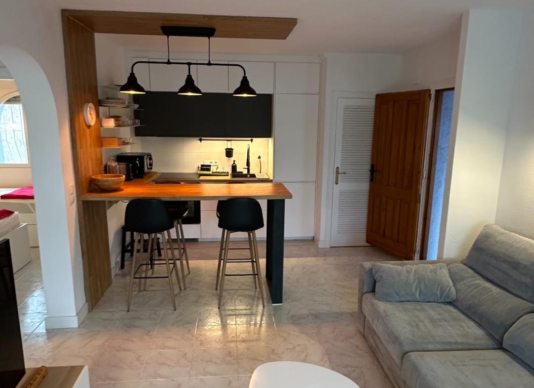 Very Cozy Apartment in a Picturesque Location