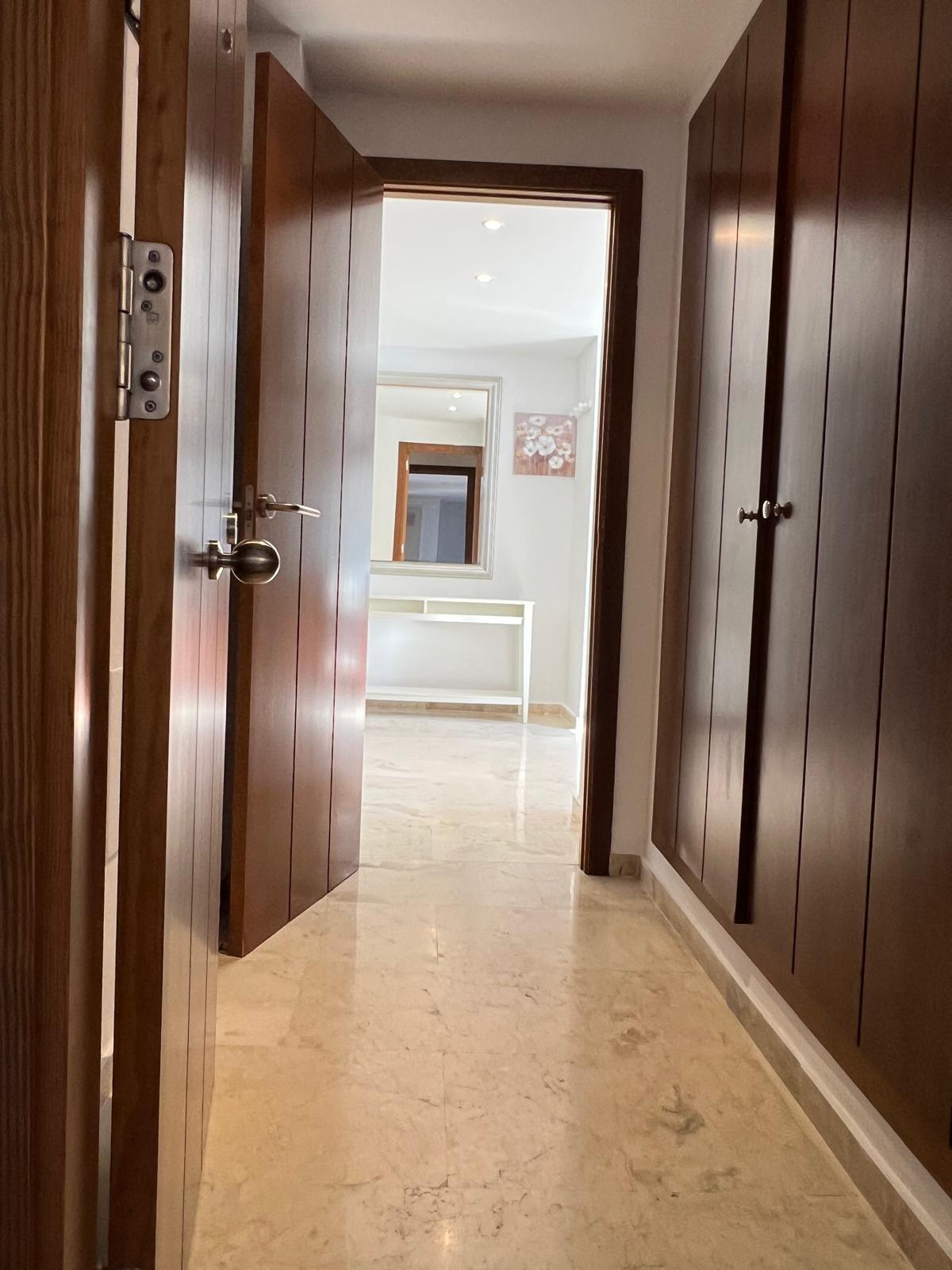 2-6-375 La Entrada ! Enorme apartamento en una de las mejores zonas de Costa Blanca !