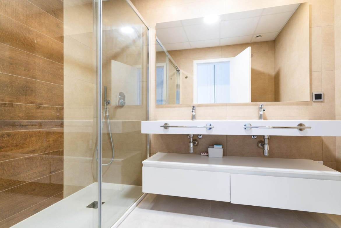 Impresionante apartamento de 3 dormitorios en Sunset Waves en planta 17 espectaculares vistas al mar