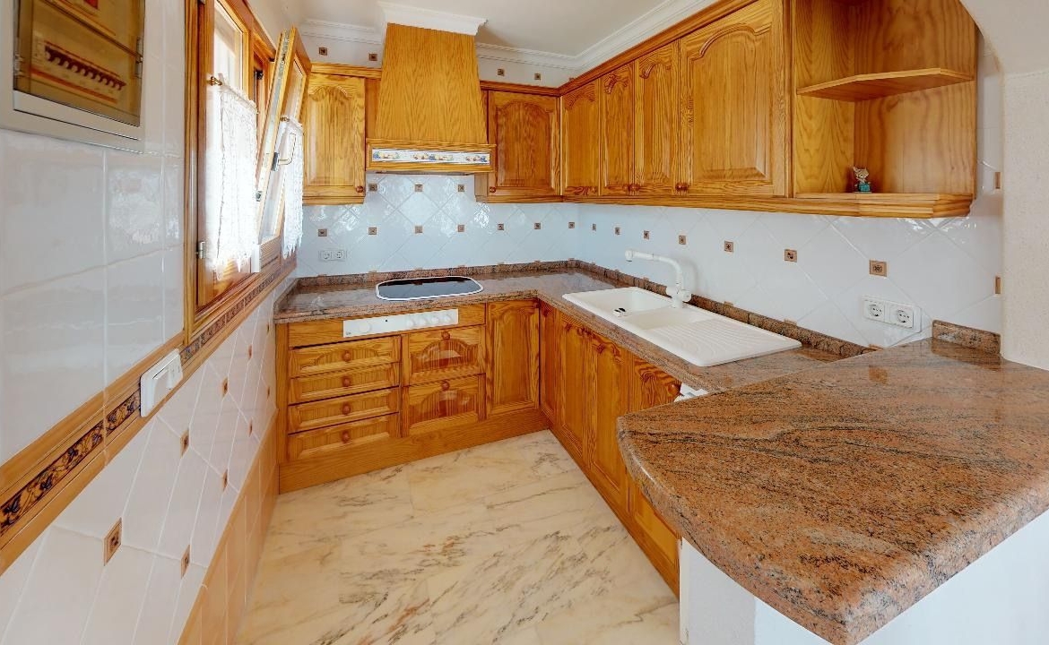 EXCLUSIEVE VILLA TE KOOP IN CALPE MET MARVELLOUS ZEEZICHTEN