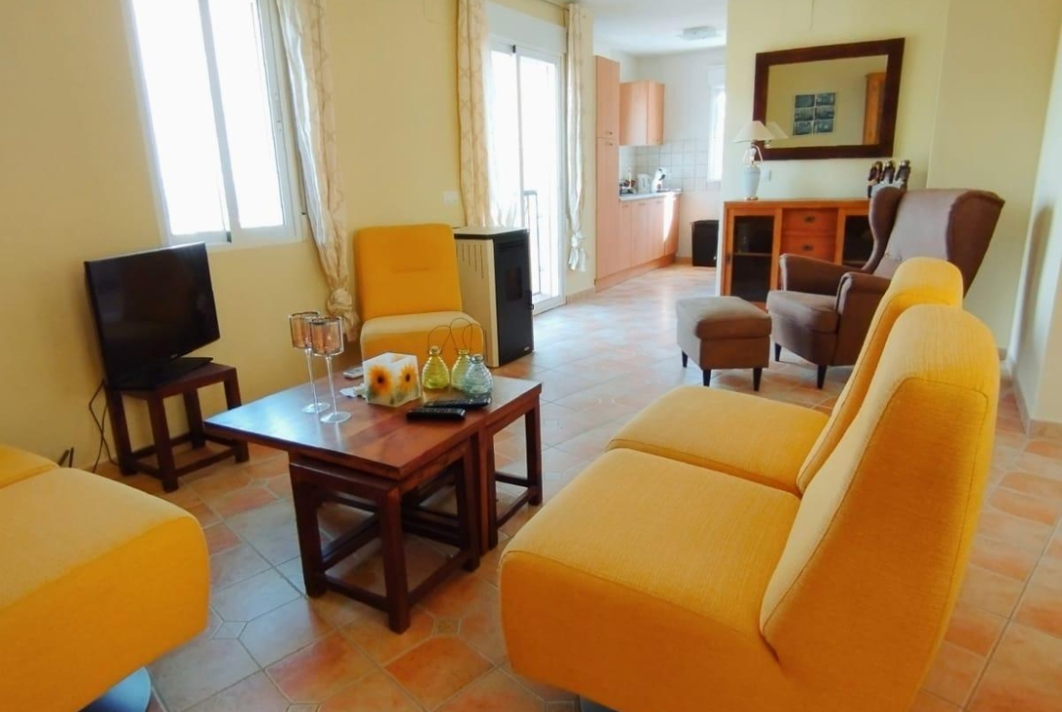 Exclusieve villa in Calpe met panoramisch uitzicht en een grote investeringsmogelijkheid