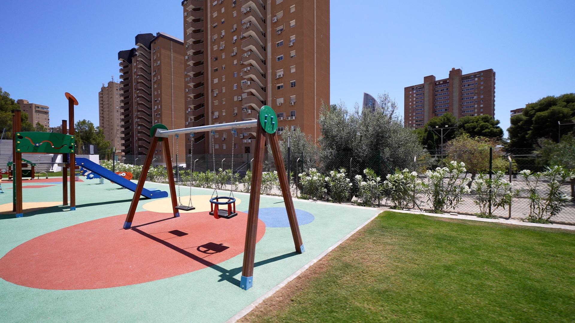 Exclusivo Piso en la Cala de Benidorm con Vistas al Mar