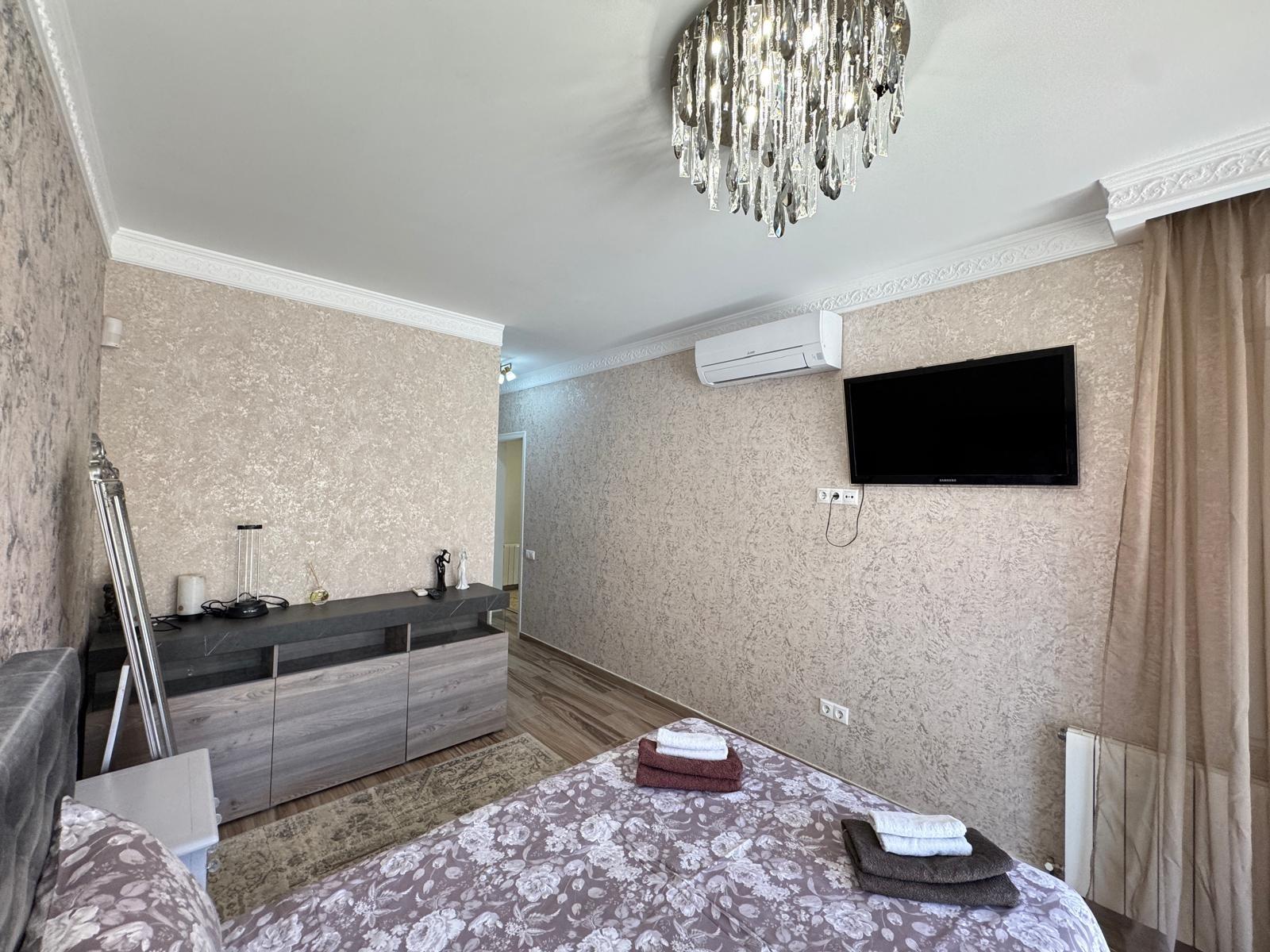 2-60-18 VILLA DE LIJO EN CAMPOAMOR CON 639 M2 DE CASA. PARCELA 800 M2. PISCINA PROPIA. 5 DORM. 4 BAÑOS. PLAYA A 650 METROS.