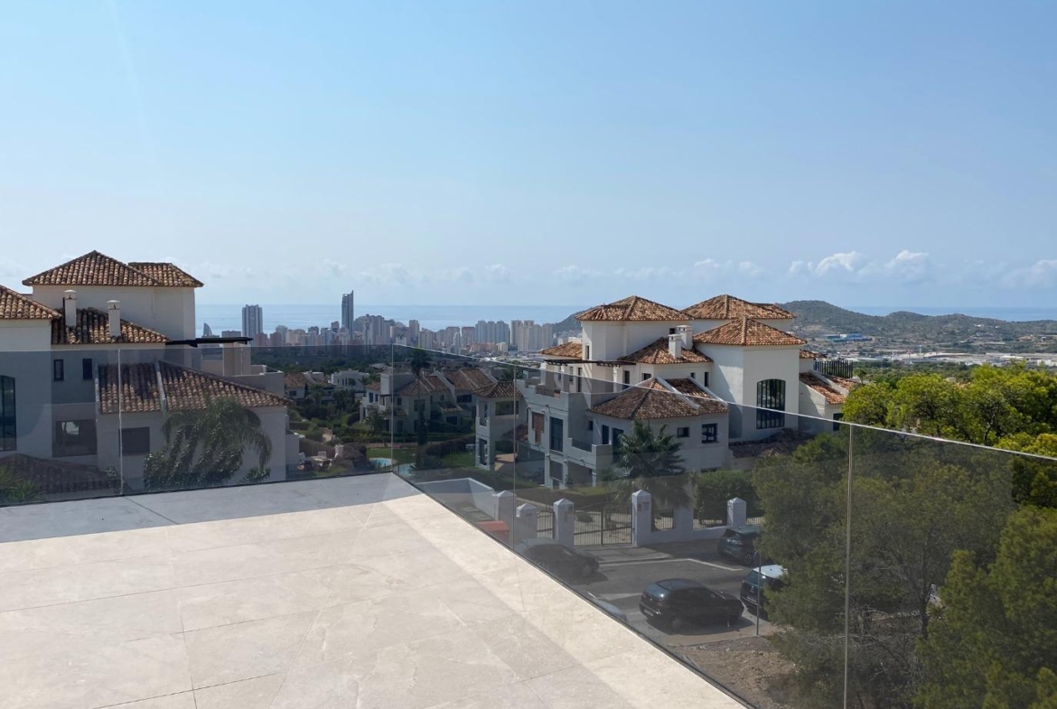Ontdek uw nieuwe woning in Sierra Cortina, Finestrat