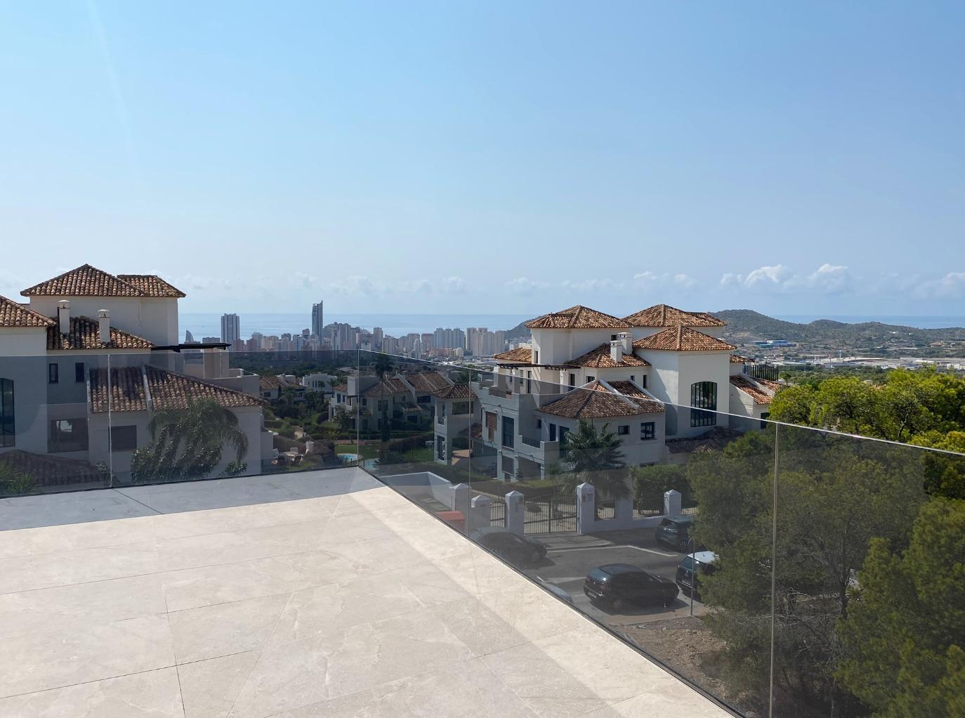 Ontdek uw nieuwe woning in Sierra Cortina, Finestrat