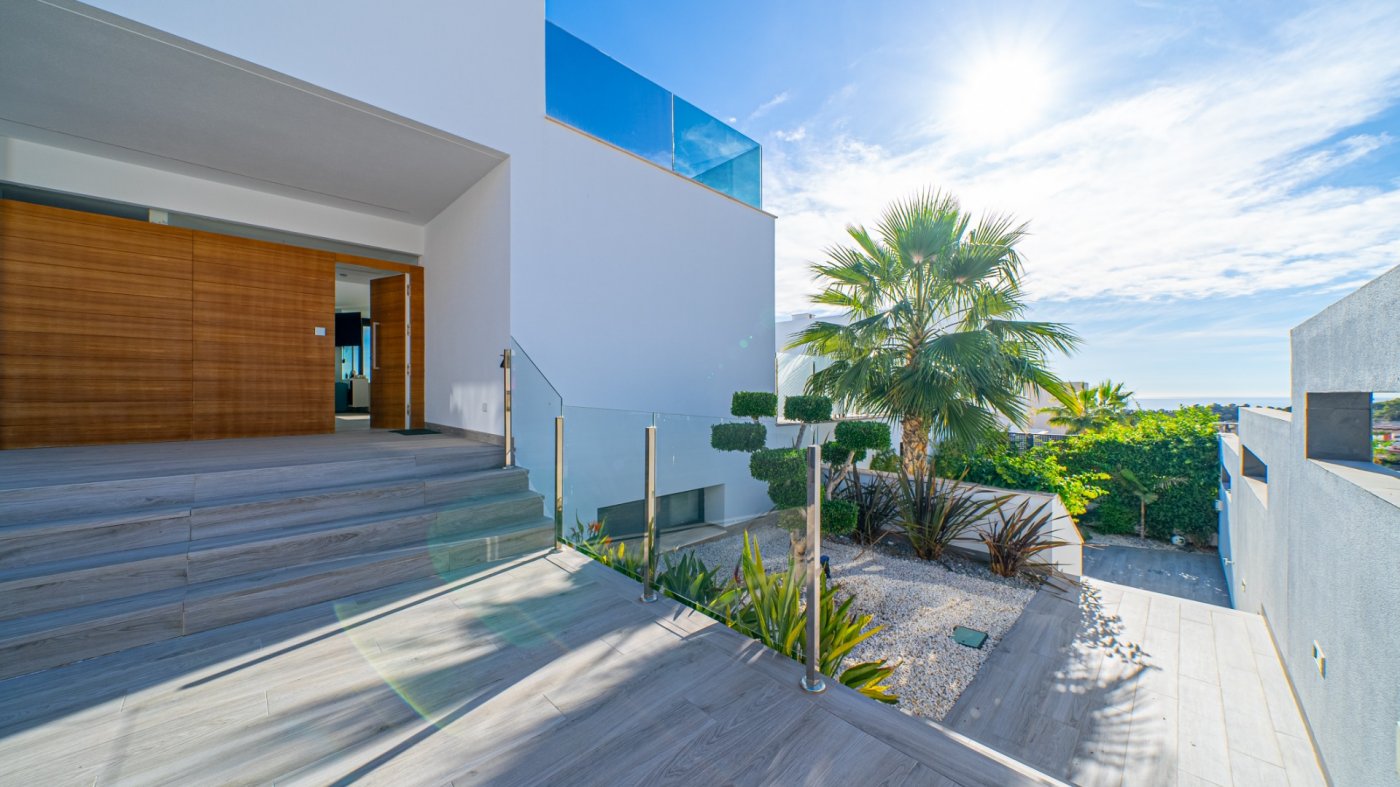 VILLA DE LUJO EN VENTA EN FINESTRAT – BALCON DE FINESTRAT